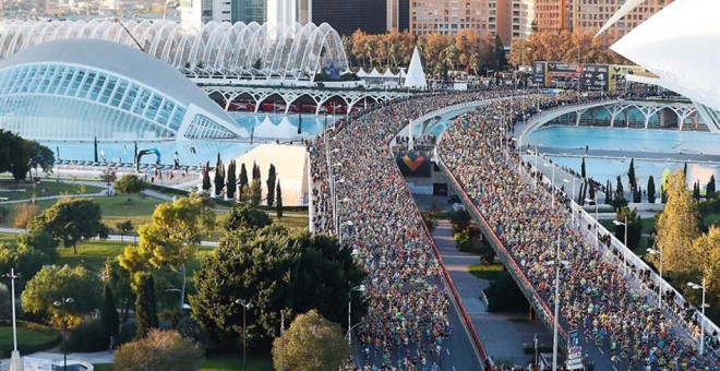 La pasada maratón de València marcó récord de participación| Foto: Efe (JC Cárdenas)