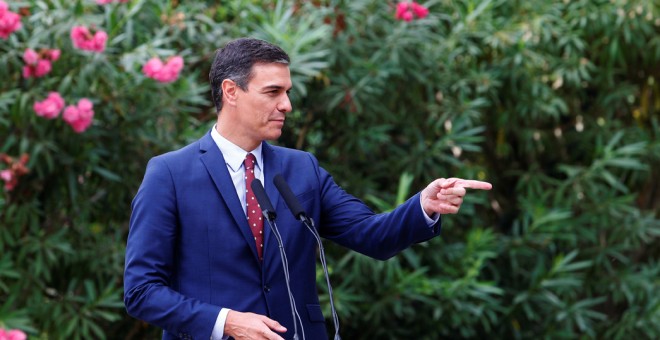 El presidente del Gobierno en funciones, Pedro Sánchez, en el Palacio de Marivent durante la rueda de prensa  tras el despacho de verano con el rey Felipe VI. REUTERS/Enrique Calvo