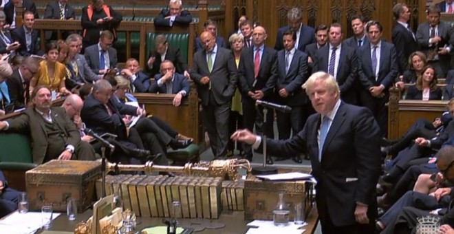 09/09/2019.- El primer ministro británico Boris Johnson habla en el Parlamento. EFE