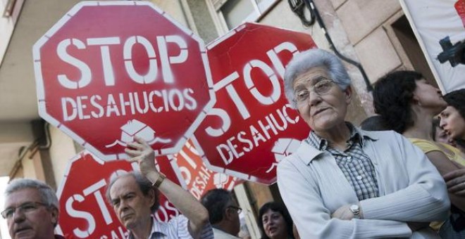 29/11/2018 - Protesta contra un desahucio. EFE/Archivo