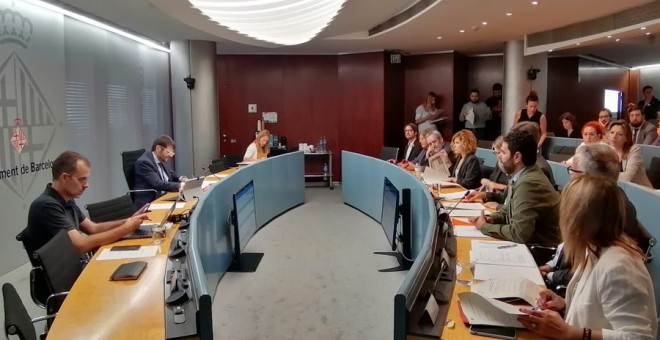 Un moment de la comissió de Presidència de l'Ajuntament de Barcelona. @ERCbcn