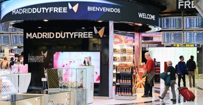 Tiendas libres de impuestos en el Aeropuerto de Madrid-Barajas. AENA