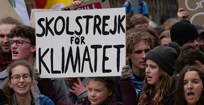 La activista medioambiental Greta Thunberg encabeza una de las marchas contra el cambio climático celebradas en el mes de marzo en Berlín. / Leonhard Lenz