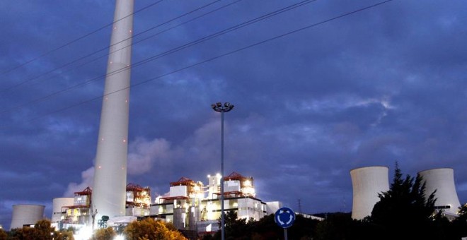 Vista en la central térmica de carbón de As Pontes, La Coruña. El Consejo de Administración de Endesa ha aprobado dejar de operar todas sus centrales térmicas de carbón en la Península, incluidas las de Litoral, en Almería, y As Pontes, La Coruña, en las