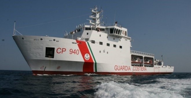 Barco de la Guardia Costera italiana - GUARDIA COSTERA DE ITALIA - Archivo