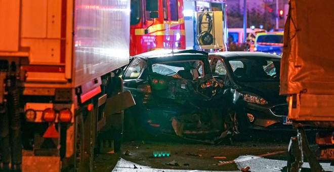 Imagen del accidente la noche del lunes, en Limburgo. REUTERS/Stringer