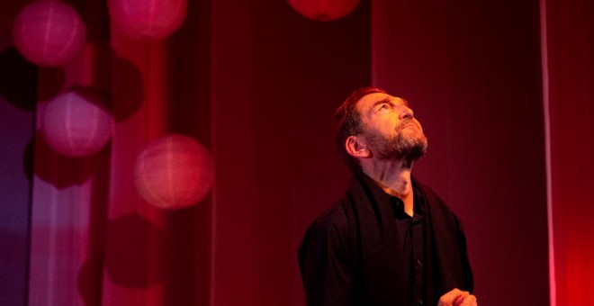 Un instante en 'Mercaderes de Babel'.- Álvaro Sierra (TEATRO DE LA ABADÍA)