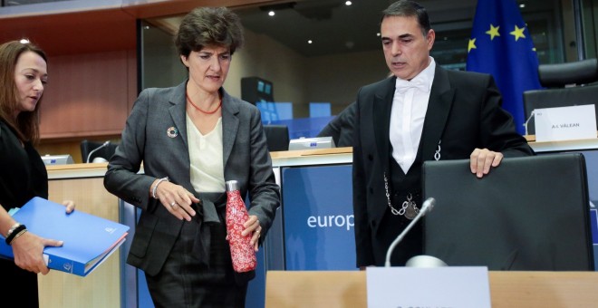 La francesa Sylvie Goulard ha suspendido el examen del Parlamento Europeo previa a ser nombrada comisaria. EFE/EPA/OLIVIER HOSLET