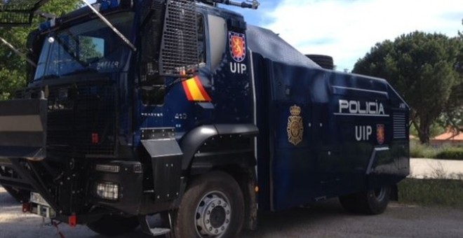 El camión lanza-agua de la Policía Nacional, adquirido a finales de 2014. EP