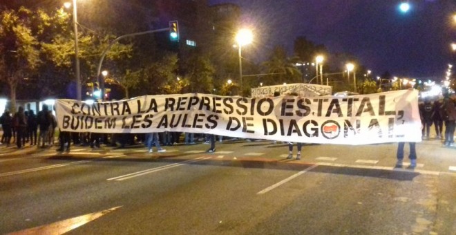 Tall a l'Avinguda Diagonal durant la vaga general d'aquest 18 d'octubre. @SEPC_Nacional