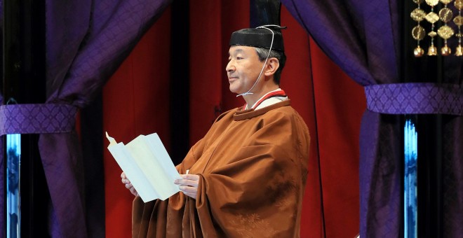 22/10/2019.- El emperador japonés Naruhito pronuncia un discurso proclamando su entronización en el Palacio Imperial de Tokio, Japón, el 22 de octubre de 2019.EFE / EPA / JAPAN POOL JAPAN OUT SOLO PARA USO EDITORIAL / SIN ARCHIVOS