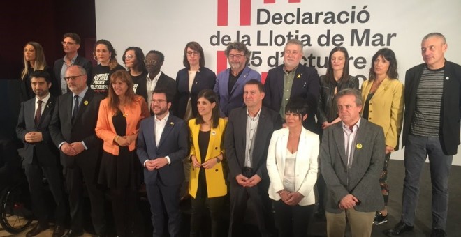 Representants dels partits de Catalunya, Galícia, País Basc Balears i País Valencià que han donat suport a la Declaració de la Llotja de Barcelona