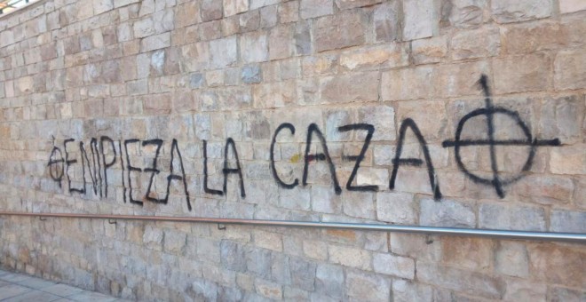 Pintadas nazis en la Universitat de València “Empieza la cacería”  / AIP Agència