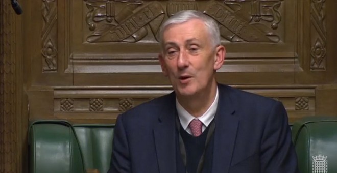 30/ 09 / 2019.- Una captura de un video entregado por la Unidad de Grabación Parlamentaria del Reino Unido muestra a Lindsay Hoyle, durante una sesión de la Cámara de los Comunes en Londres. PARLAMENTO DE REINO UNIDO