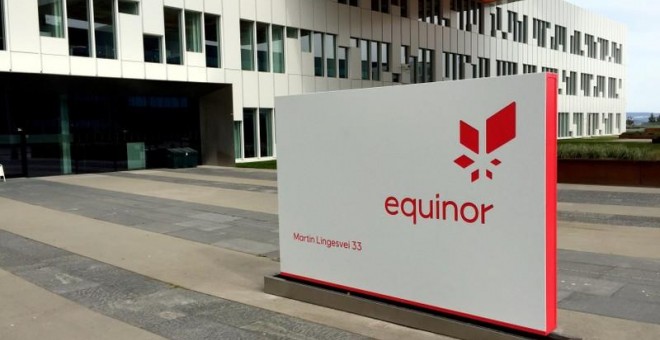 El logotipo de la petrolera noruega Equinor, antes conocida como Statoil, en su sede en Fornebu (Noruega). REUTERS/Nerijus Adomaiti