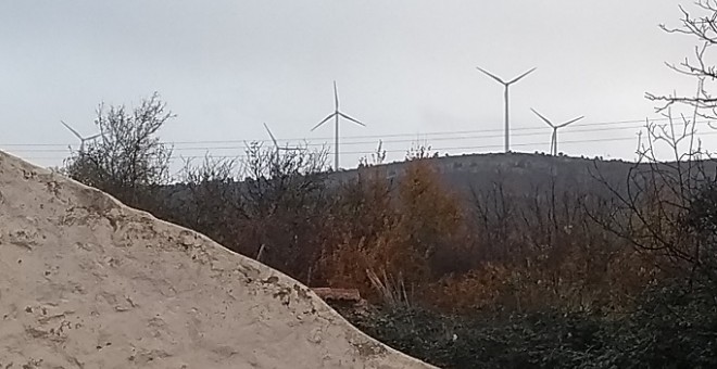 Vista de turbinas eólicas en Aras de los Olmos. / AYUNTAMIENTO DE ARAS DE LOS OLMOS