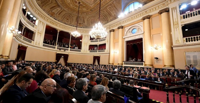 Vista general del hemiciclo del Senado este martes, cuando comienza la XIV Legislatura con la constitución de la Cámara Alta. EFE/ Víctor Lerena