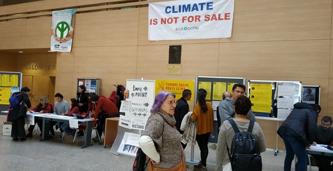 La Cumbres Social acogió la charla 'El Ibex patrocina el cambio climático'. / GUILLERMO MARTÍNEZ