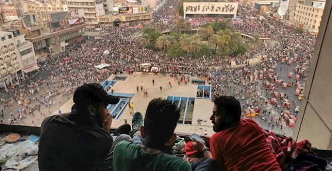 Protesta antigubernamental protagonizada por chiíes en la plaza Tahrir de Bagdad, Irak. / Europa Press