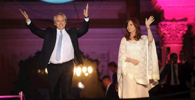 10/12/2019.- El Presidente Alberto Fernández (i) y la Vicepresidenta Cristina Fernández de Kirchner (d). / EFE - ENRIQUE GARCÍA MEDINA