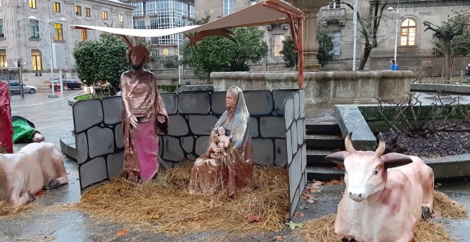 Los 'yonkizombis' del belén de Ourense desatan la polémica y piden que sea retirado