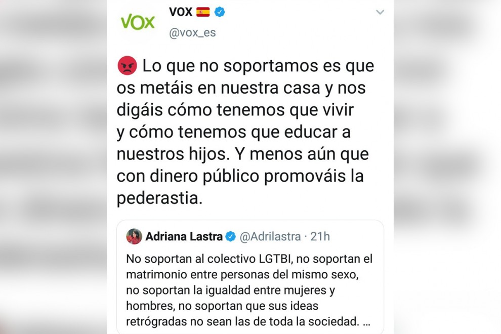 Este tuit ha causado la suspensión de la cuenta oficial de Vox. / Twitter