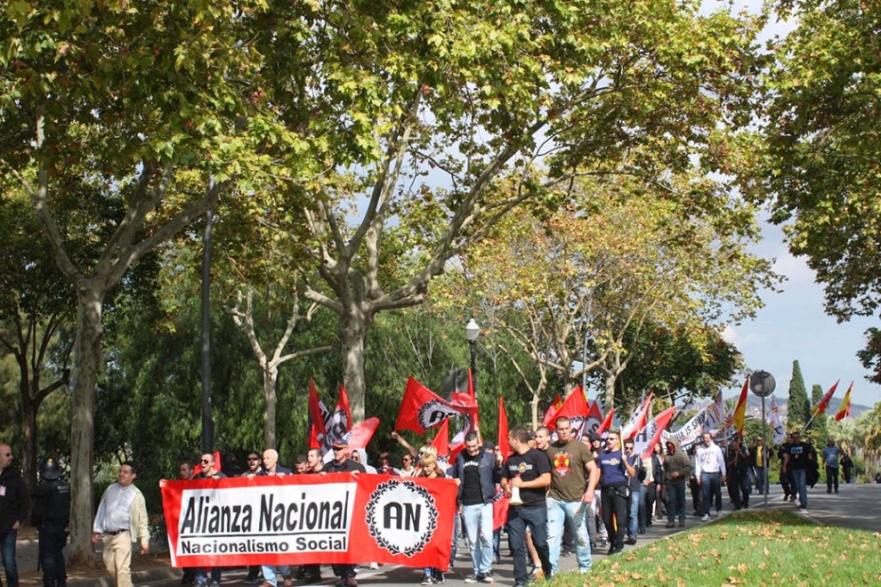 Militantes del partido neonazi Alianza Nacional.