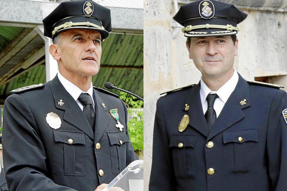 Los comisarios de la Policía Local de Palma  Joan Miquel Mut y Antoni Morey, cuando fueron suspendidos de empleo y sueldo en 2016 por las medidas cautelares del juez que investigaba el caso Cursach.