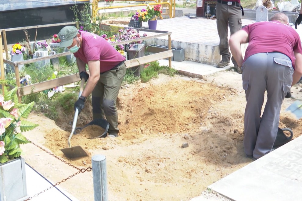 La fosa 111 de Paterna comienza sus trabajos de exhumación