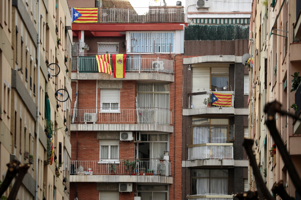 Balcones en Catalunya. / EFE