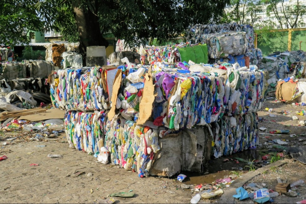 Trabajos de reciclaje en el proyecto EccoVida, en el barrio de Honório Gurgel, zona norte de Río de Janeiro. / REDE FAVELA SUSTENTÁVEL. 2018.