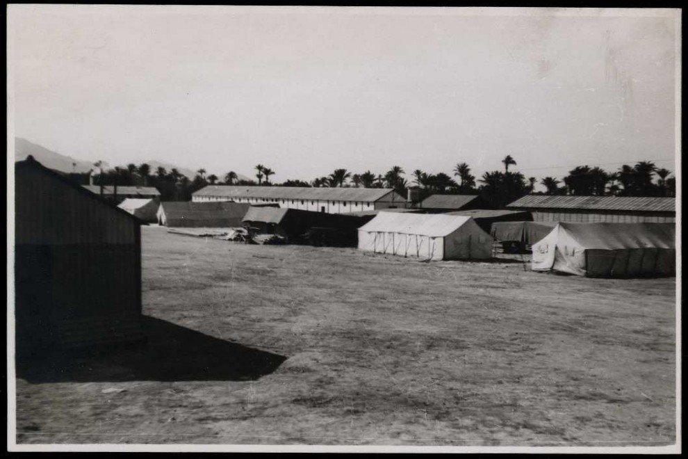 Instalaciones del campo de trabajo republicano, en 1938. / Luis Vidal (Biblioteca Digital Hispánica).