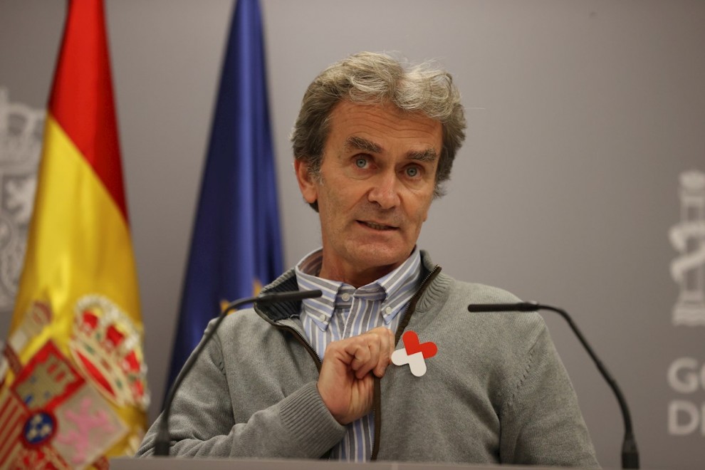 El director del Centro de Coordinación de Alertas y Emergencias Sanitarias, Fernando Simón, ofrece una rueda de prensa este lunes en Madrid para actualizar la situación de la pandemia.
