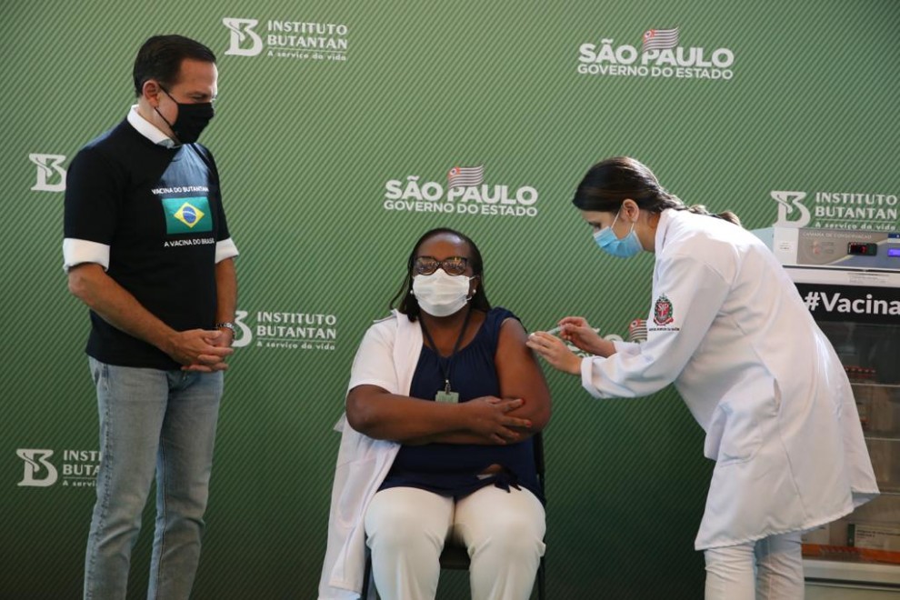 João Doria, gobernador de São Paulo, se ha adelantado al gobierno Bolsonaro y ha comenzado a vacunar en su estado.