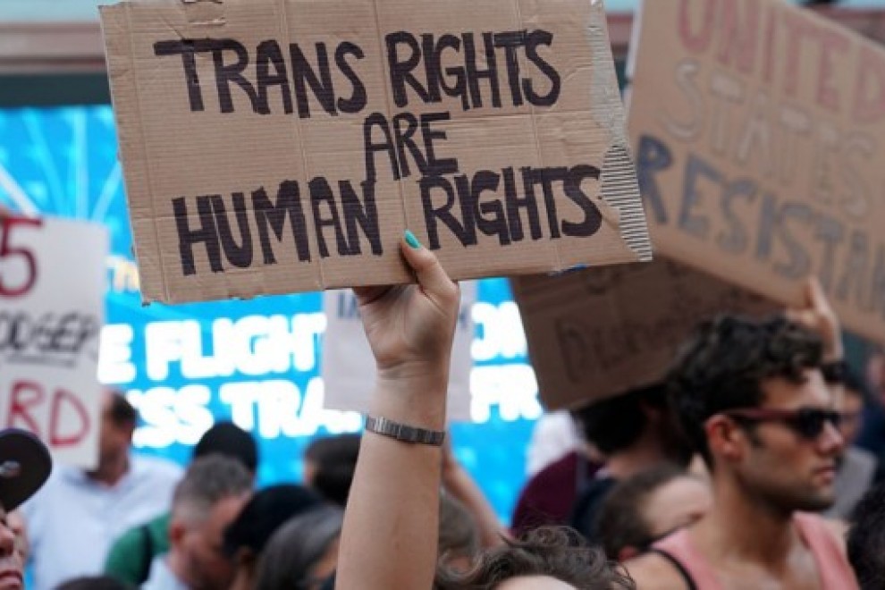 Otras miradas - La Ley Trans más allá del ruido: Dudas razonables, peligros potenciales