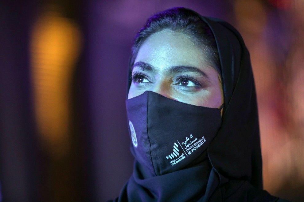 9/02/2021. Imagen recurso de una mujer musulmana con mascarilla. - Reuters