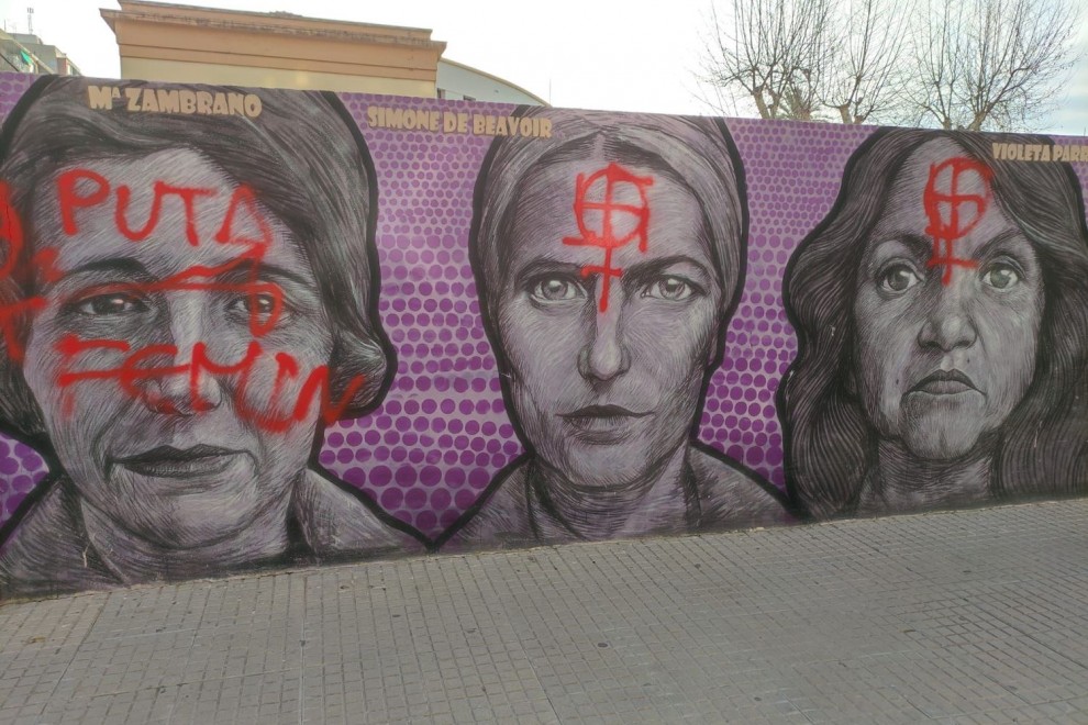 Mural feminista vandalizado en Gandia, Valencia.