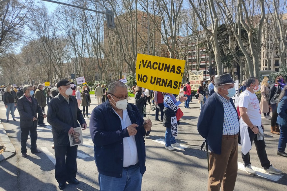 Protesta de la Marea Blanca en Madrid este domingo.