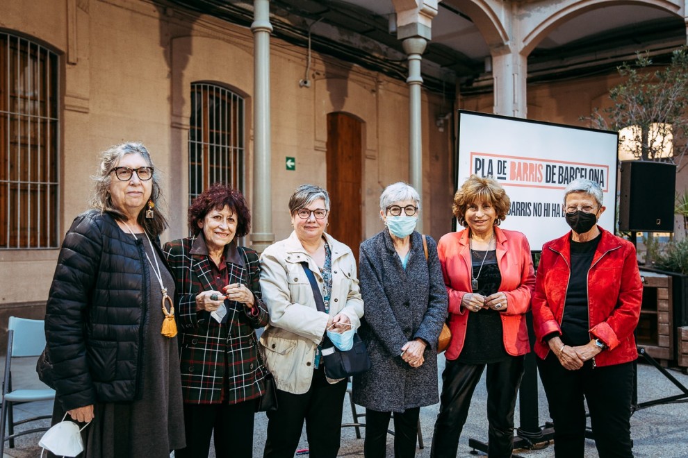 Foto de grupo de antiguas presas y activistas catalanas. - Carolina Sánchez Garcés