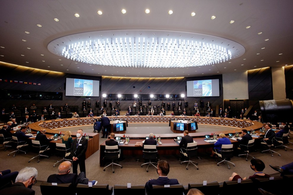 Vista de la sala donde los líderes de los países de la OTAN han celebrado su reunión, en la sede de la Alianza Atlántica, en Bruselas. REUTERS/Olivier Matthys/Pool