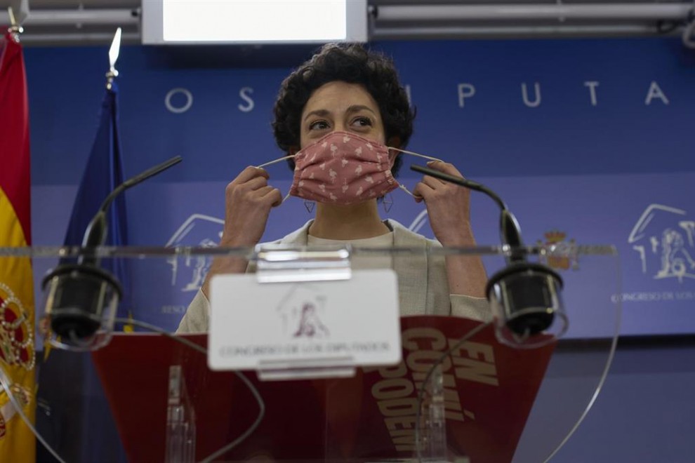 La portavoz parlamentaria de Unidas Podemos, Aina Vidal, durante una rueda de prensa el pasado día 8 de junio.