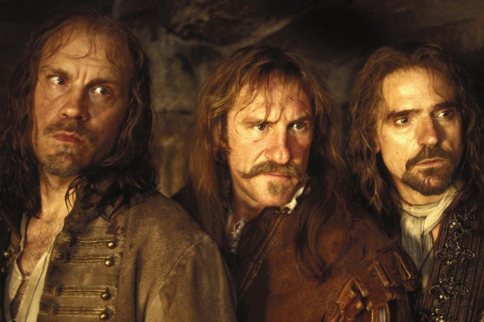 John Malkovich, Gerard Depardieu y Jeremy Irons, en 'La máscara de hierro'.