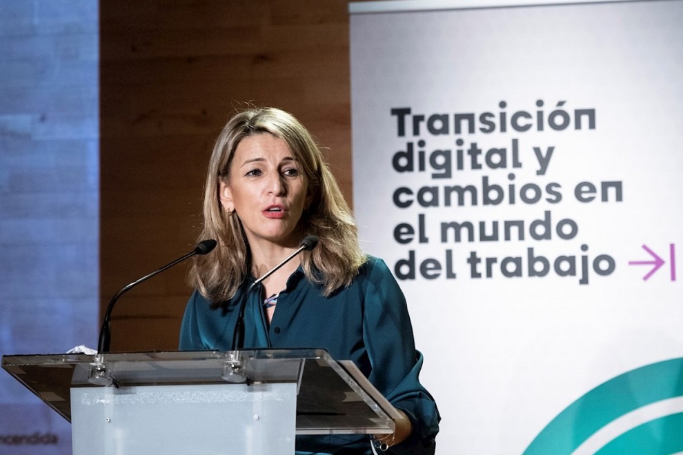 La vicepresidenta segunda y ministra de Trabajo, Yolanda Díaz, durante la inauguración de la jornada 'Transición digital y cambios en el mundo del trabajo', en Madrid. EFE/ Luca Piergiovanni