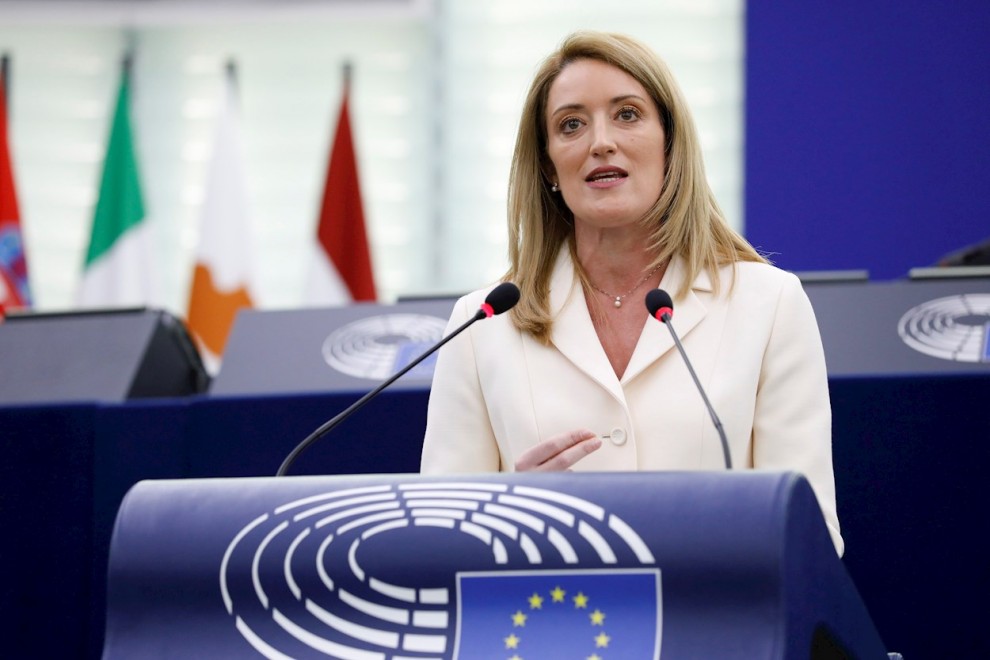 La presidenta en funciones del Parlamento Europeo, Roberta Metsola, pronuncia un discurso en el Parlamento Europeo en Estrasburgo