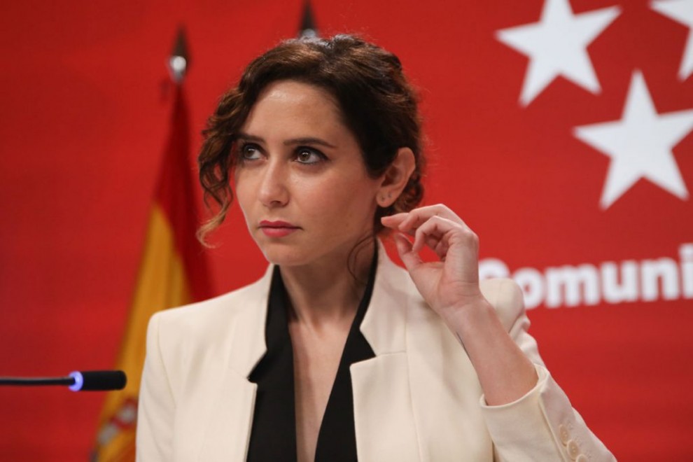 La presidenta de la Comunidad de Madrid, Isabel Díaz Ayuso, en una rueda de prensa en la Real Casa de Correos, a 17 de febrero de 2022, en Madrid (España).