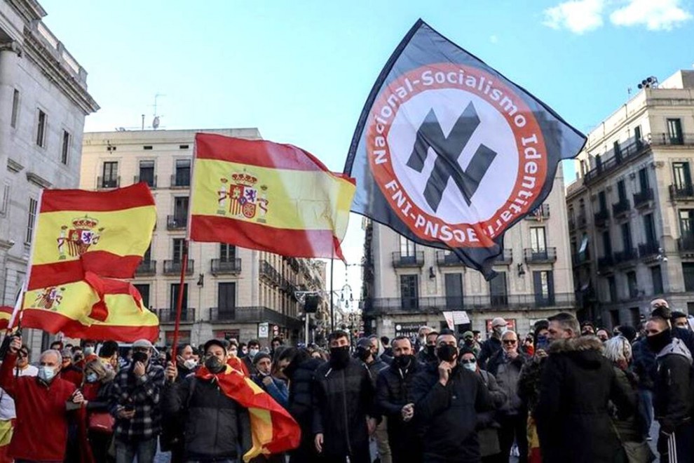 Manifestación del grupo nazi, Frente Nacional Identitario.