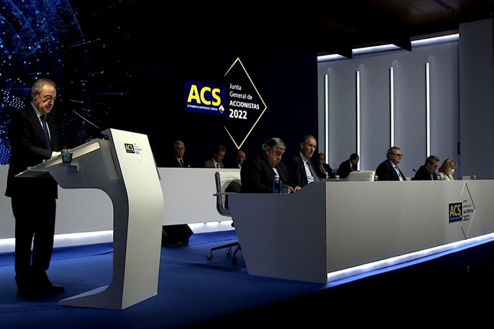 El presidente de ACS, Florentino Pérez, durante su intervensión en la junta de accionistas de la constructora, en Madrid.