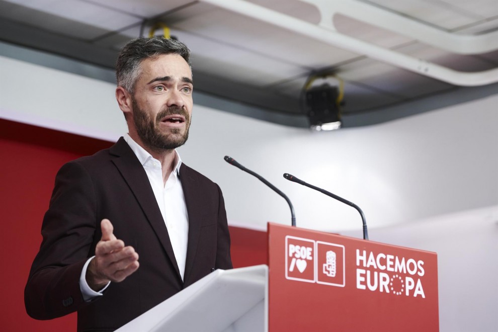 El portavoz del PSOE, Felipe Sicilia, durante la rueda de prensa posterior a la reunión de la Ejecutiva Federal de la formación política, el pasado lunes en Madrid.