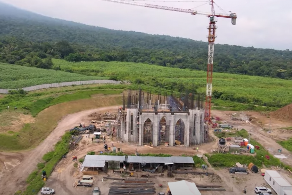 Imagen de la construcción de la basílica Nuestra Señora de Fátima de los Heraldos del Evangelio en El Salvador