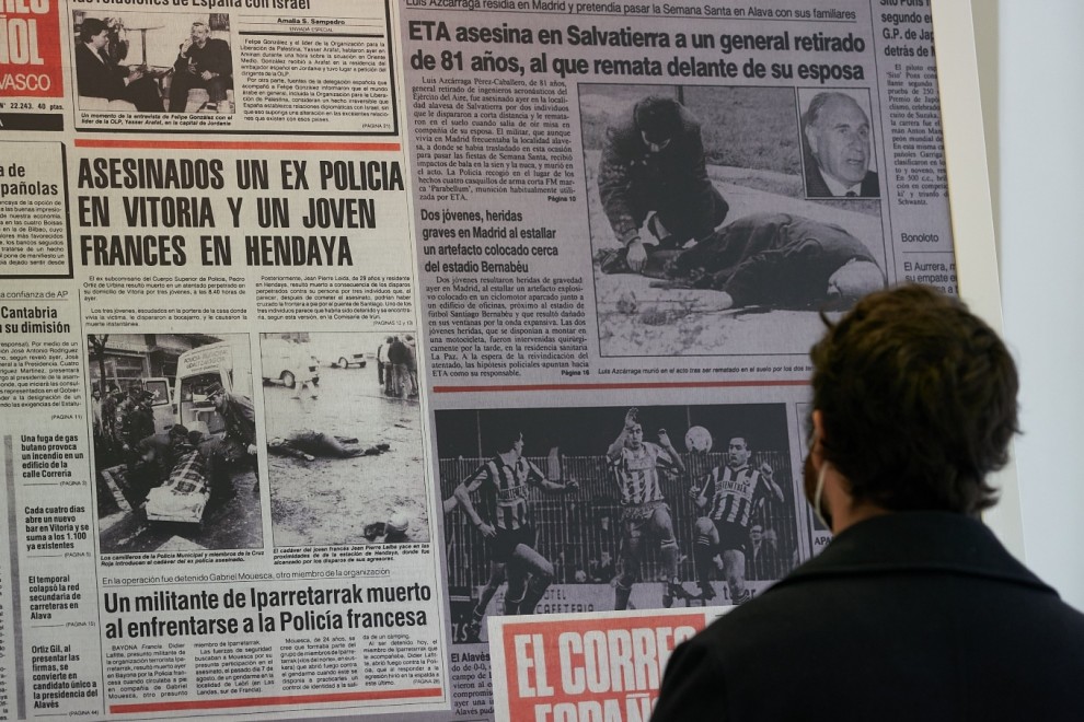 Exposición en Gasteiz de ETA representada en la prensa (Archivo).